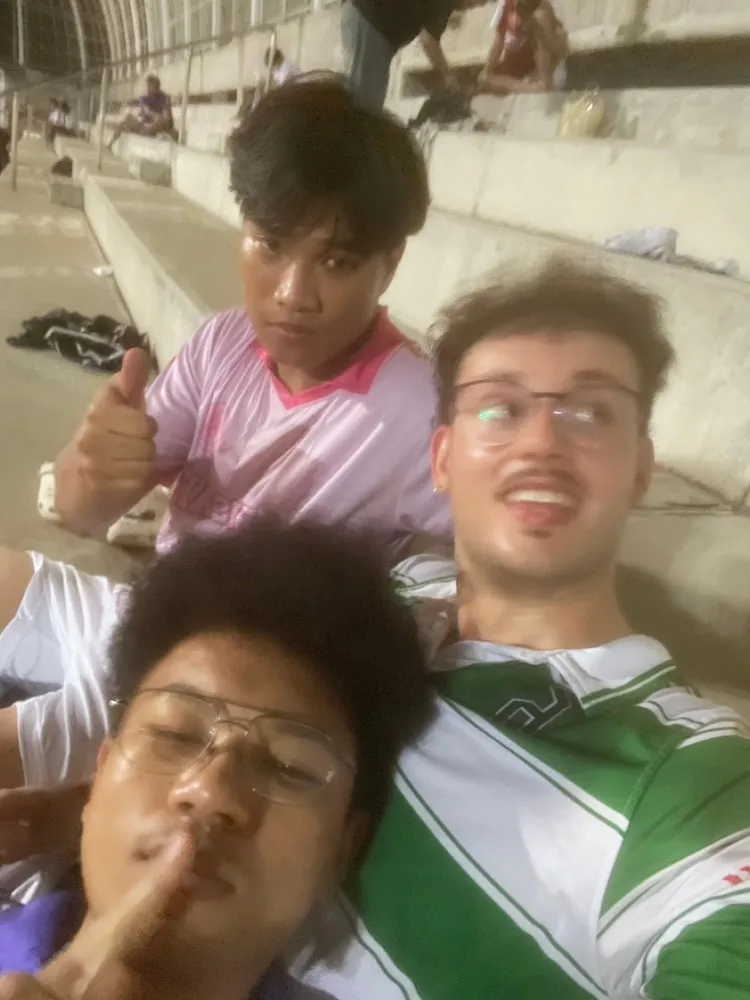 Another selfie with three friends in the stands